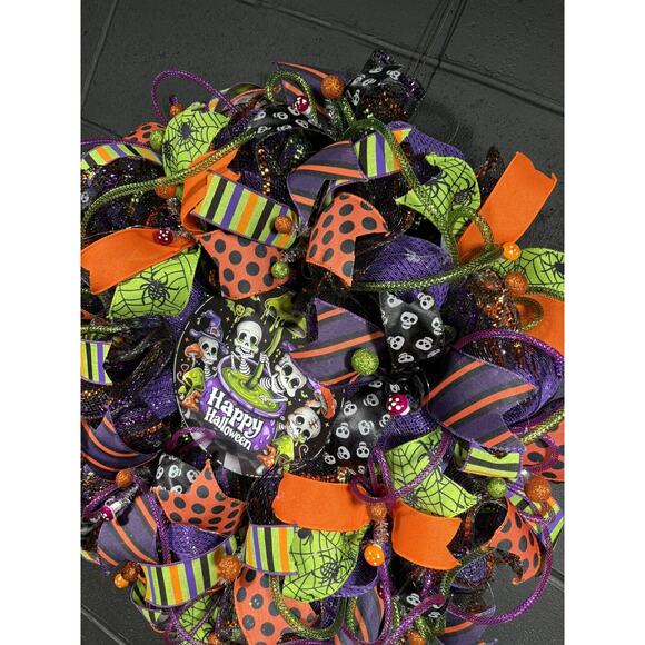 Handmade Halloween Skeleton Wreath – Bright Deco Mesh Door Decor - Picture 4 of 7